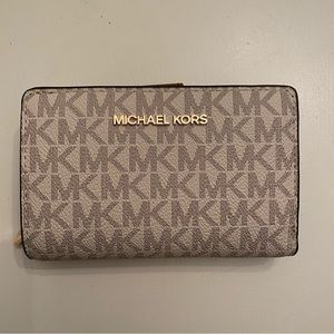 Michael Kors wallet